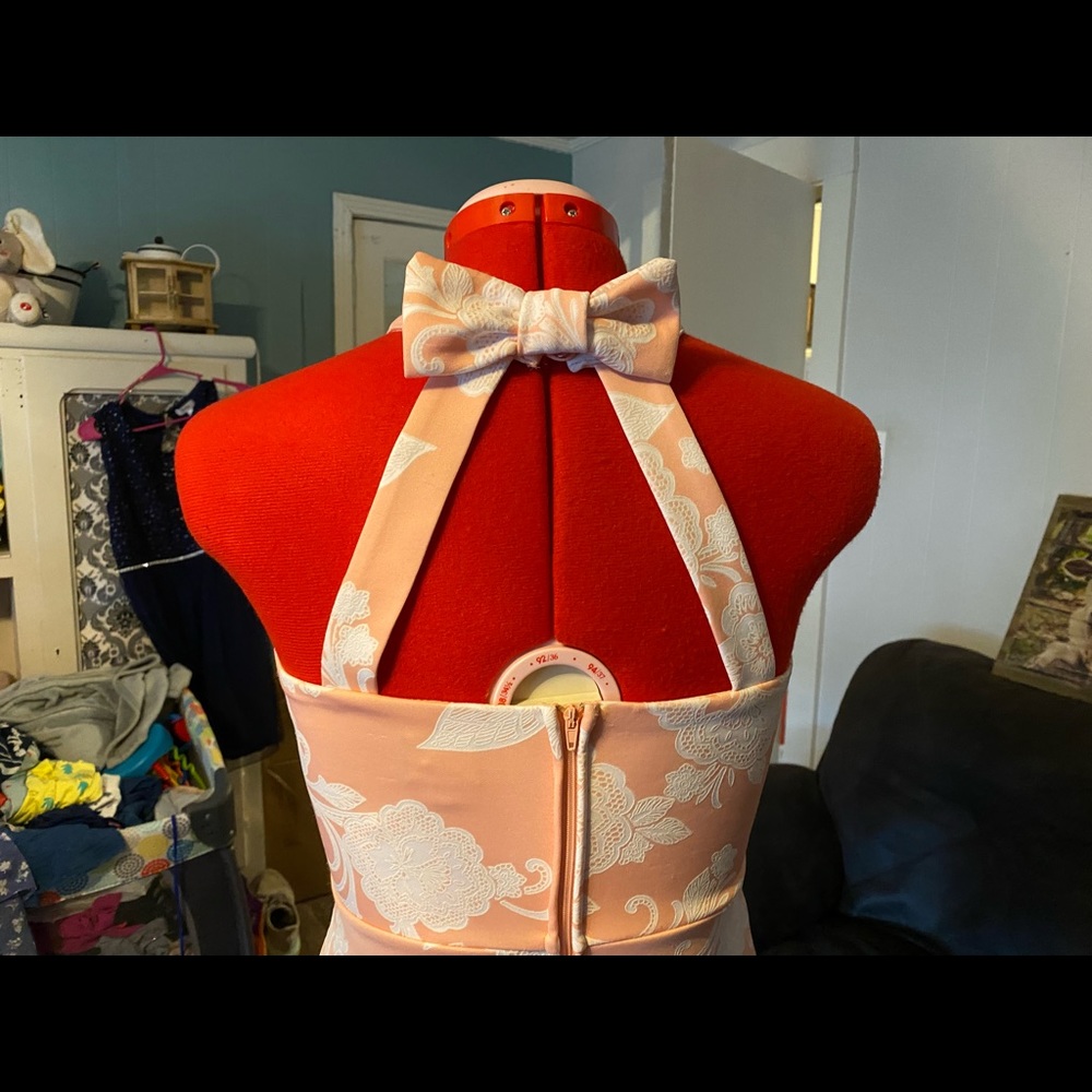 Dress - Picture 4 of 6